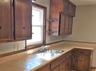 9136 N Farm Road 127, Willard, MO 65781