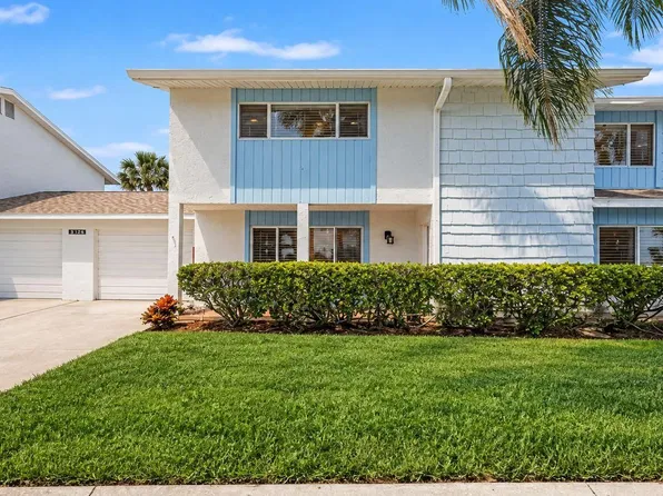 6490 Cape Hatteras Way NE APT 4, Saint Petersburg, FL 33702