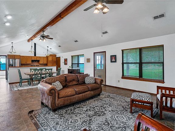 4th image of 540 County Road 448
