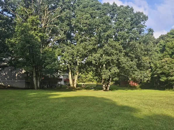 412 County Route 10 Townhouse, Pennellville, NY