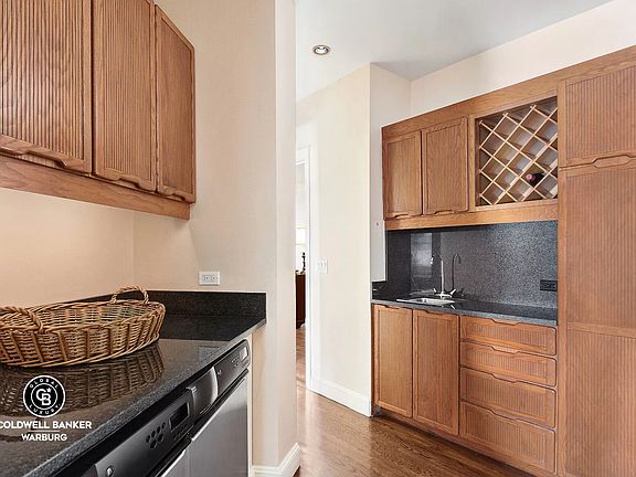 5th image of 1075 Park Ave #7A