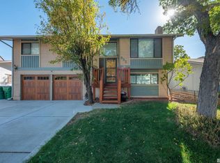 635 Oleander Way, Sparks, NV 89431