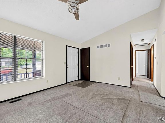 5th image of 2305 Amarillo Dr