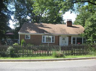56 Fort Williams Py, Alexandria, VA 22304