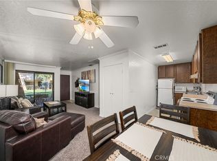 2801 N Los Felices Cir E UNIT D104, Palm Springs, CA 92262