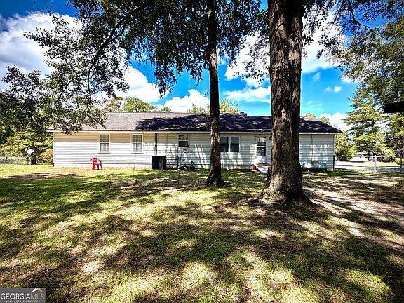 5th image of 103 Brookdale Ct