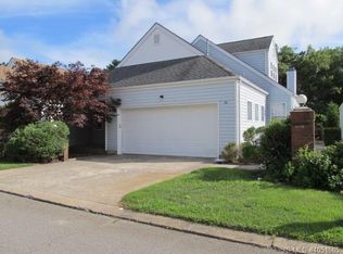 76 Deerfield Dr, Manahawkin, NJ