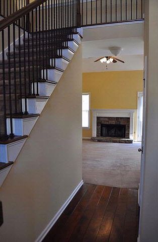2nd image of 163 Mountain Vista Blvd
