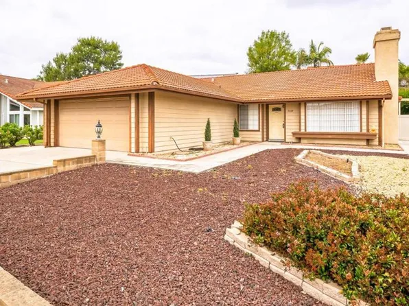 5228 Alamosa Park Dr, Oceanside, CA 92057