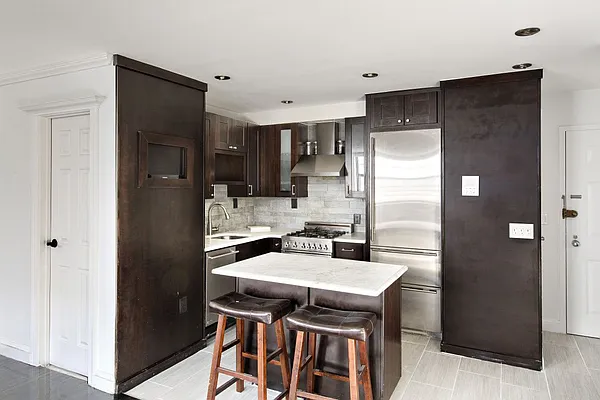 Sold by Compass | media 2