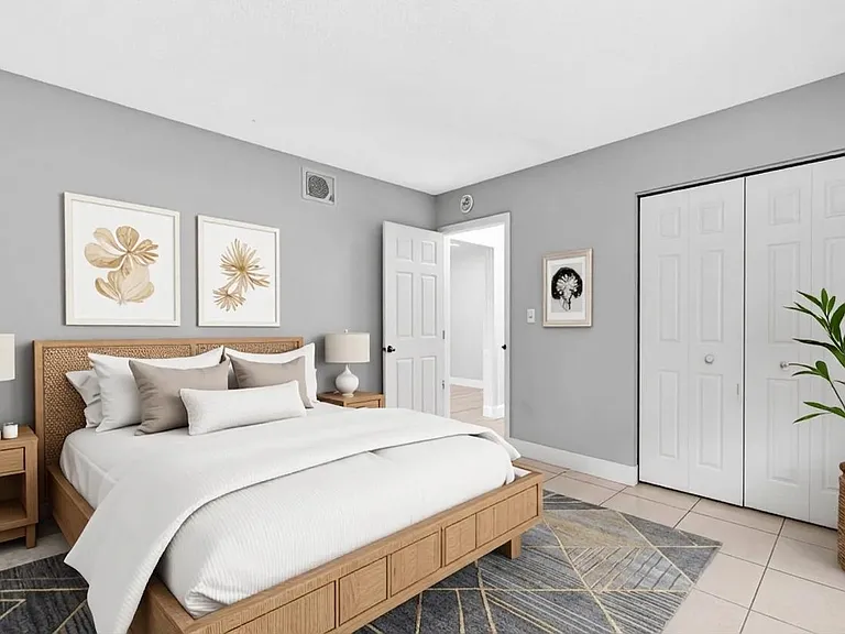 626 SW 14th Ave #212 — Photo 8