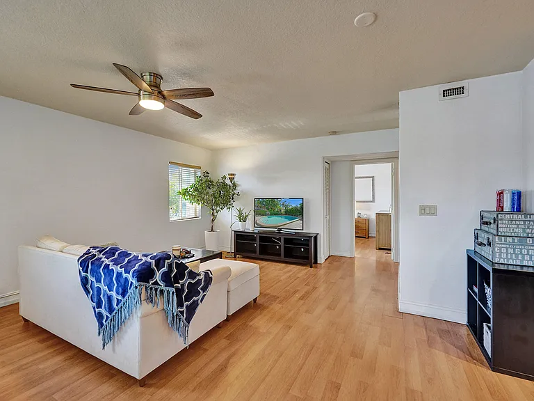 1423 Holly Heights Dr #12 — Photo 32