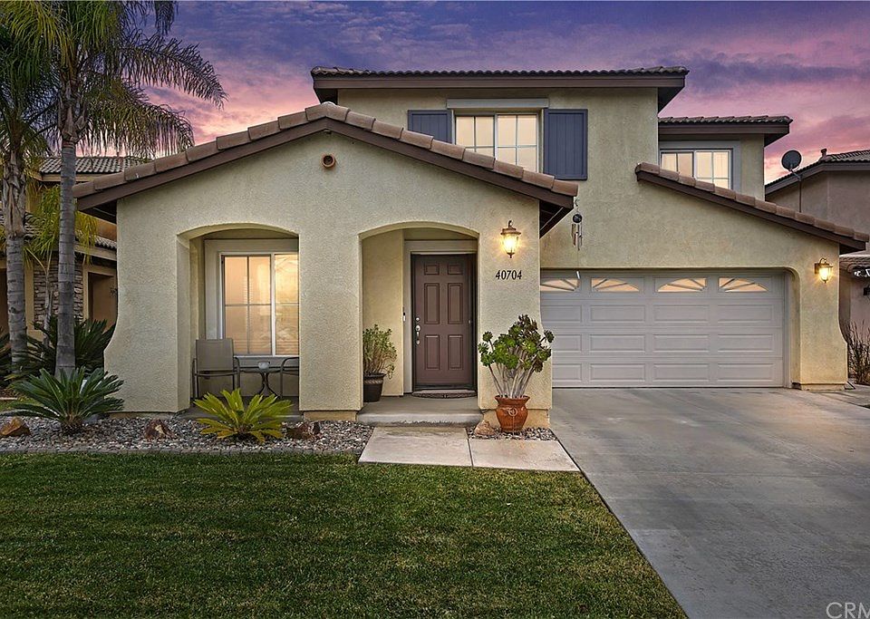 1st image of 40704 La Salle Pl