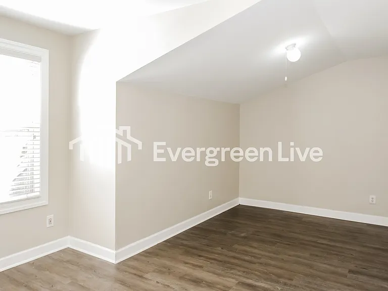 107 Properzi Way SW — Photo 8