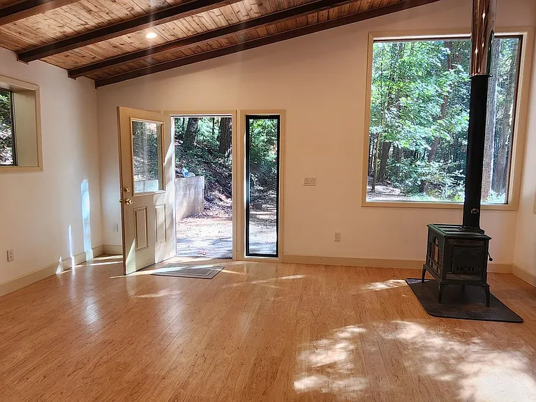 19901 Briceland Rd — Photo 10