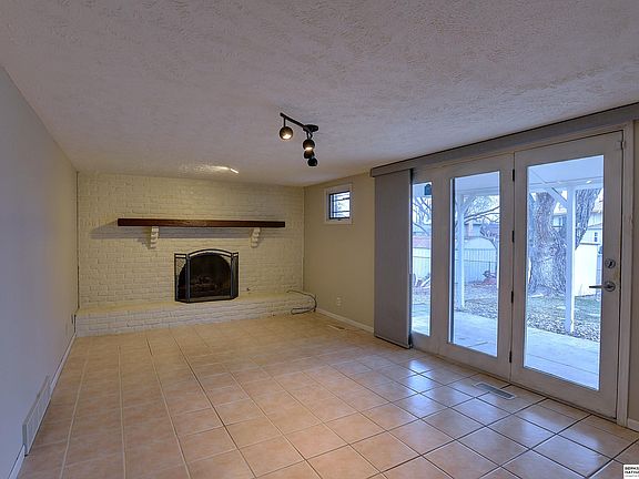 4th image of 2723 N 121st Ave