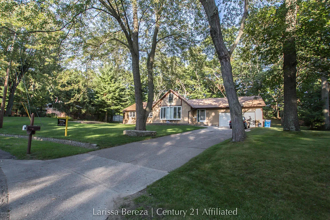 4108 Nob Hill Dr photo 1
