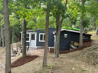 1112 Lake Dr, Harrison, MI 48625