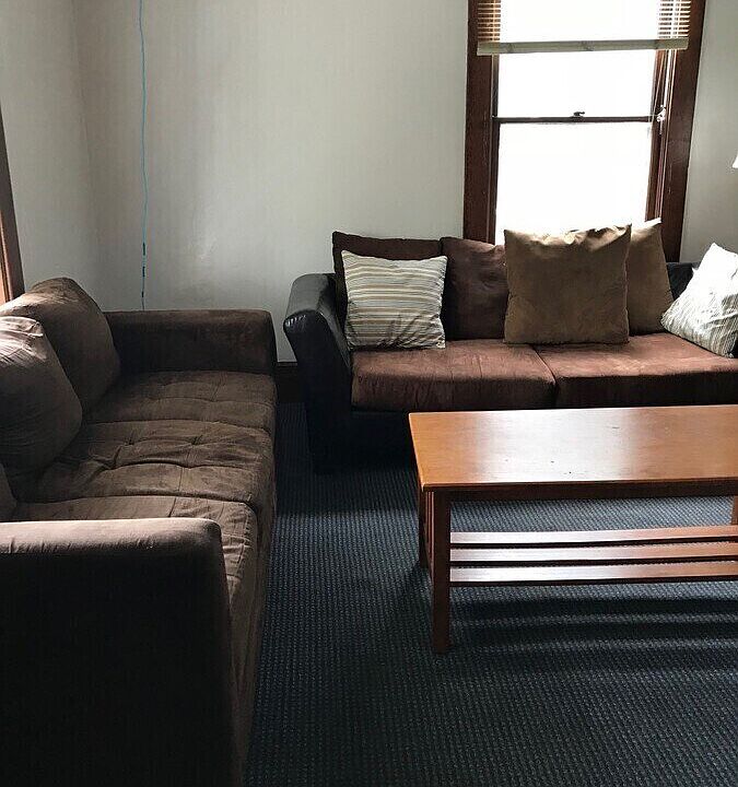 1st image of 217 N Thayer St