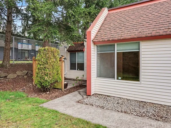 14600 SE 176th Street #J5, Renton, WA 98058