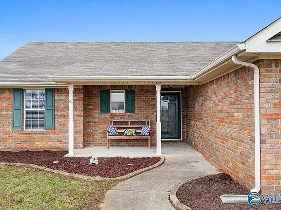 4th image of 106 Valley Meadows Dr