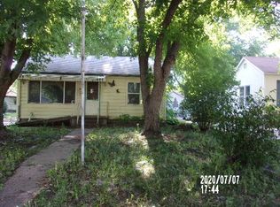 705 Plum St, Wamego, KS 66547