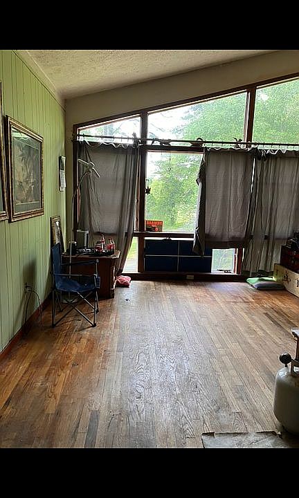 2nd image of 2262 38th Ave