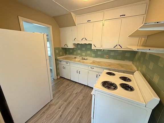 5th image of 904 S Webber St #1/2