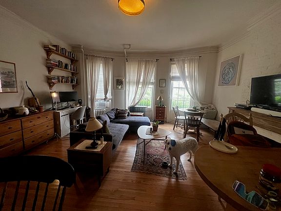2nd image of 308 W 107th St APT 4F