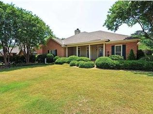 8718 Twelve Oaks Ln, Montgomery, AL 36116