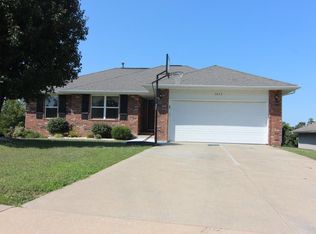 3873 W Hanover St, Springfield, MO 65807