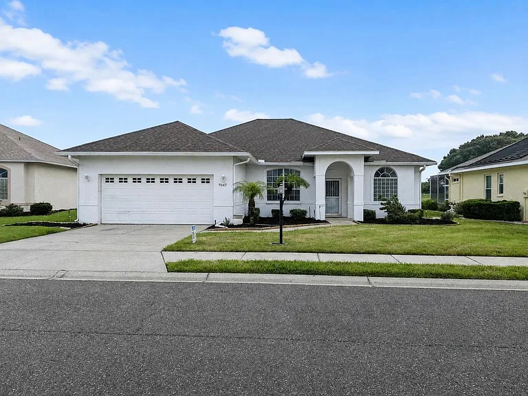 7047 Hazeltine Cir — Photo 1