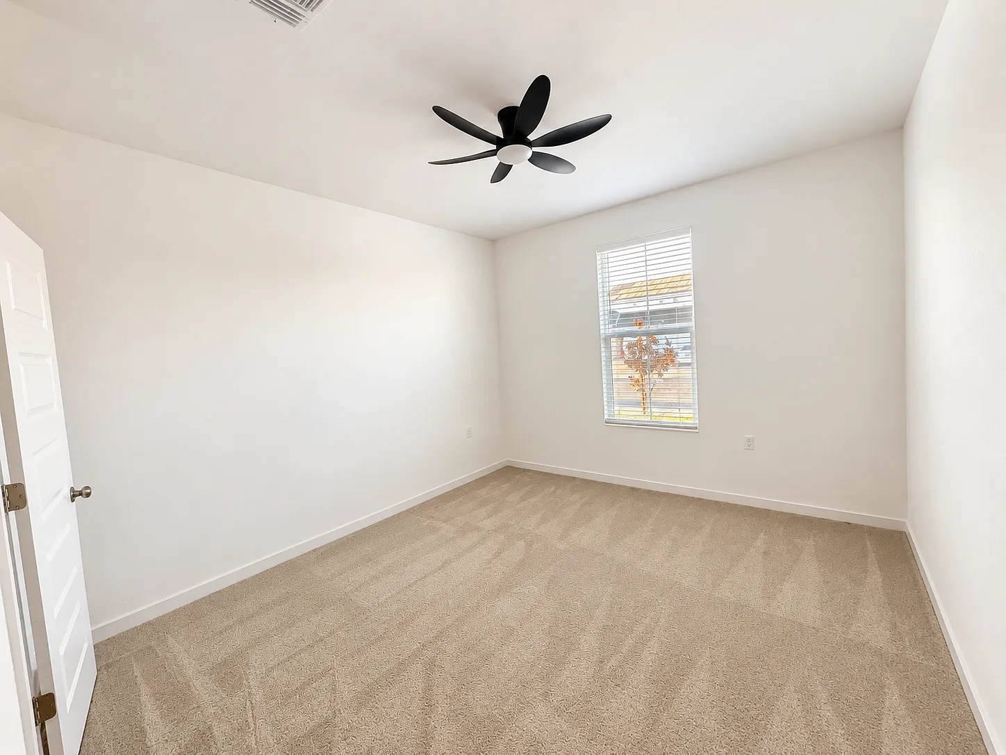 Kiwi Meadow Ct, Bakersfield — Photo 1