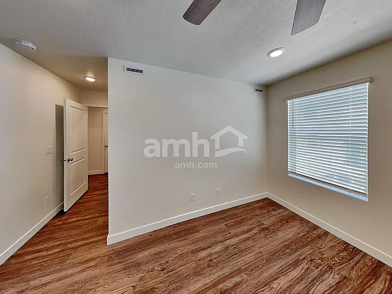 8964 S John Annie Ln — Photo 9