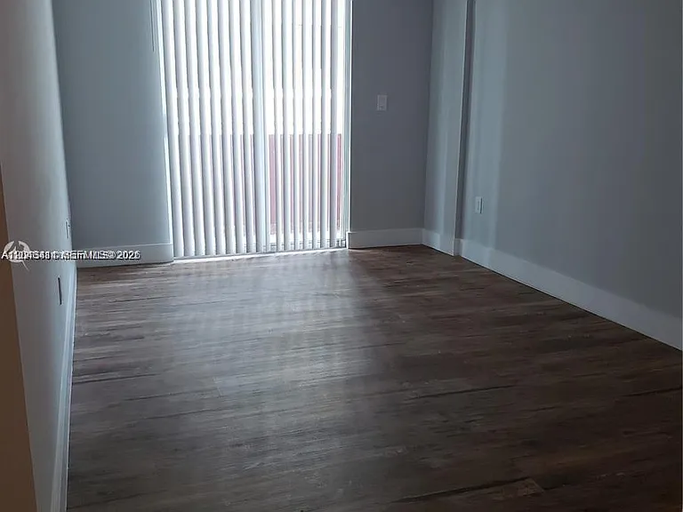 104 SW 9th St #304 — Photo 9