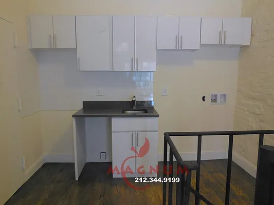 Rented by Magnum Realty Holdings, LLC | media 10