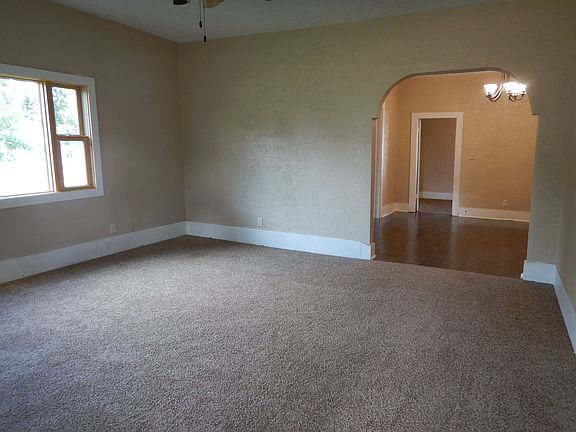 3rd image of 212 N Brooks Ave