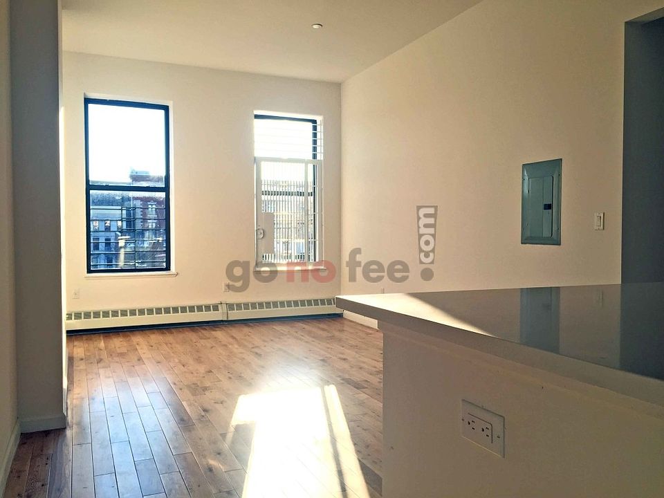 1st image of 229 W 121st St APT 4D