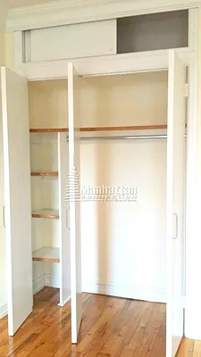 Rented by Manhattan Connection | media 8