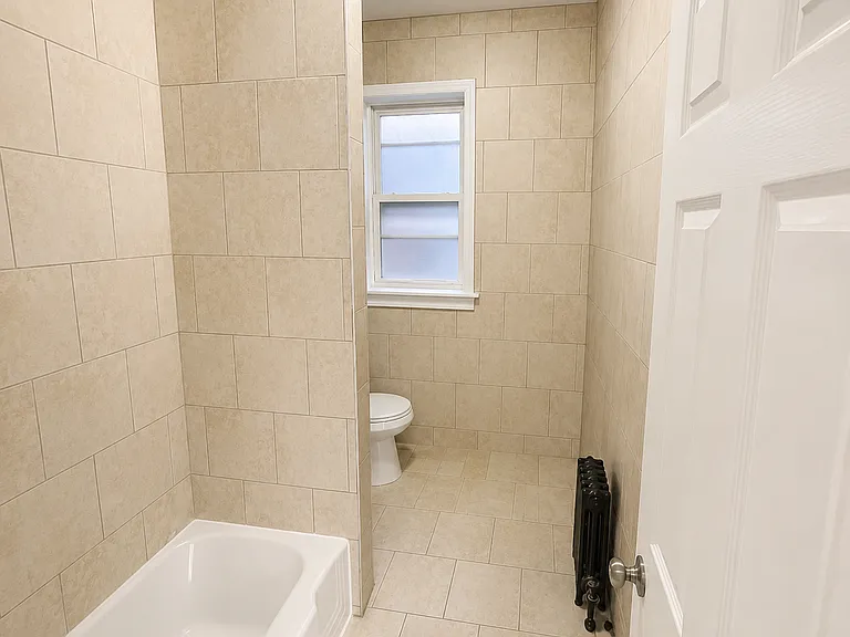 76 N 9th St #14 — Photo 2