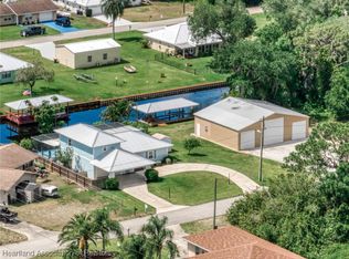 104 Happiness Ave, Lake Placid, FL 33852