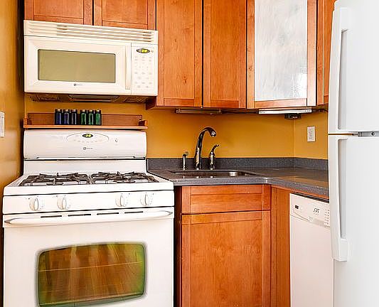 2nd image of 229 W 97th St APT 4K