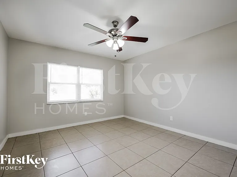 2225 Tropicana Pkwy W — Photo 14
