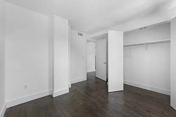 Rented by Farside Realty LLC | media 11