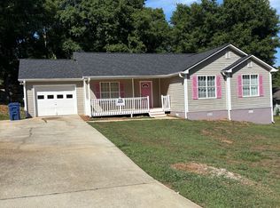 328 Mary Alice Dr, Winder, GA 30680