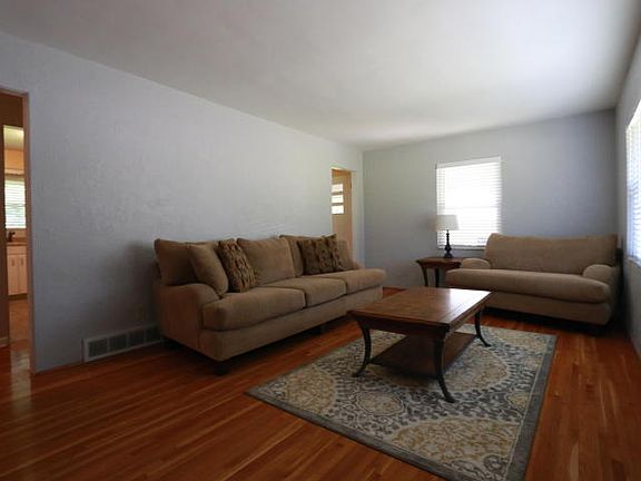 2nd image of 1139 Darlene Dr