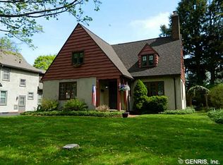 246 Sagamore Dr, Rochester, NY 14617