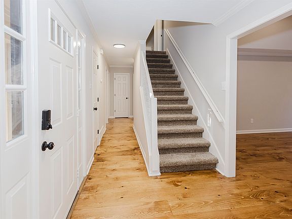 3rd image of 3580 Sunrise Ln