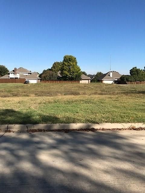 1st image of 38 Shadydale Ln