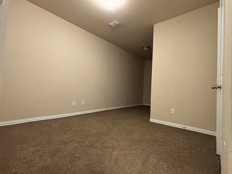 3736 Sicily St — Photo 9